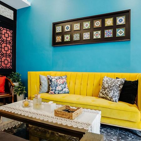 Wang's BnB 4 Bedrooms Villa George Town Exteriör bild