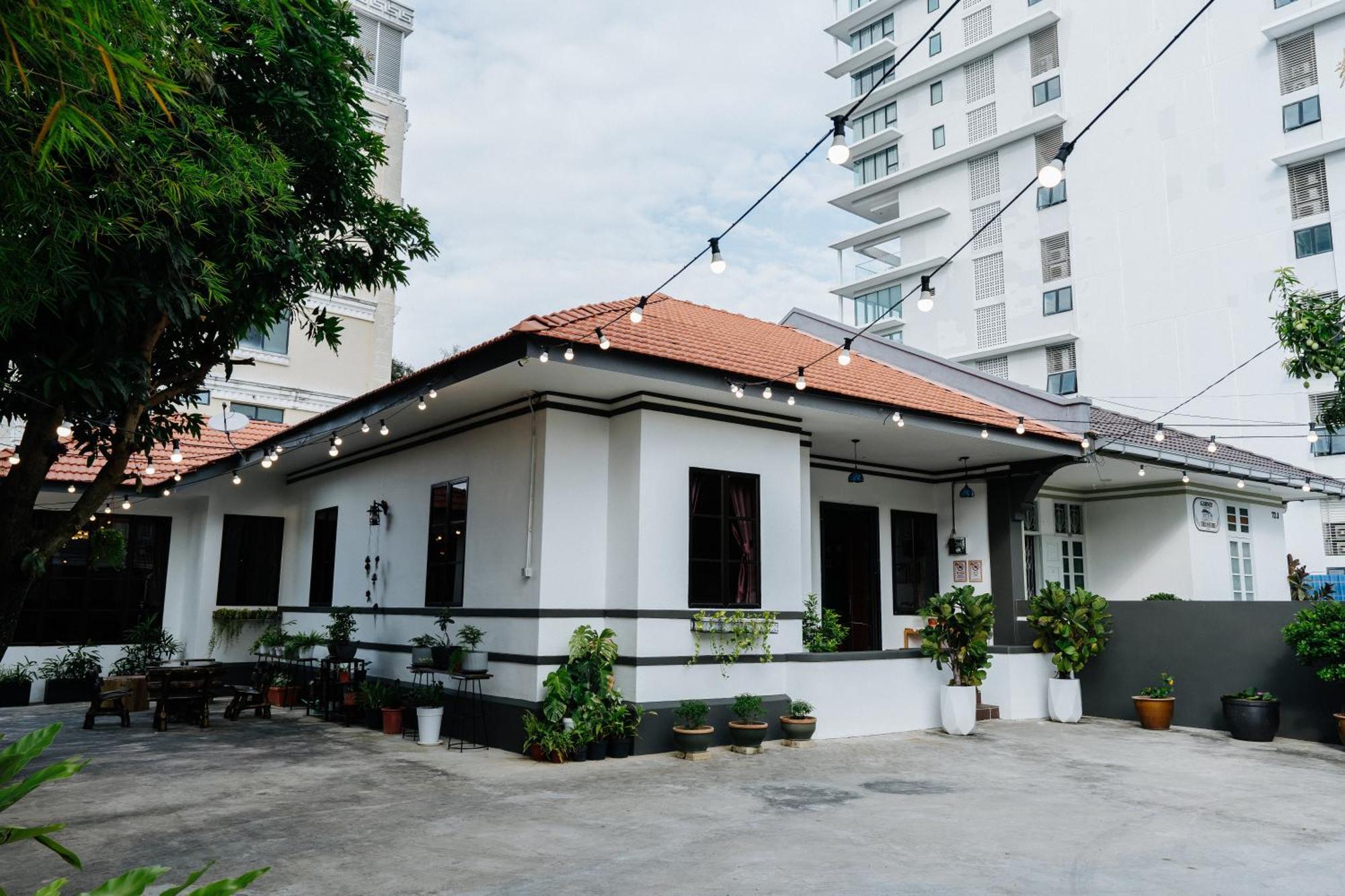 Wang's BnB 4 Bedrooms Villa George Town Exteriör bild