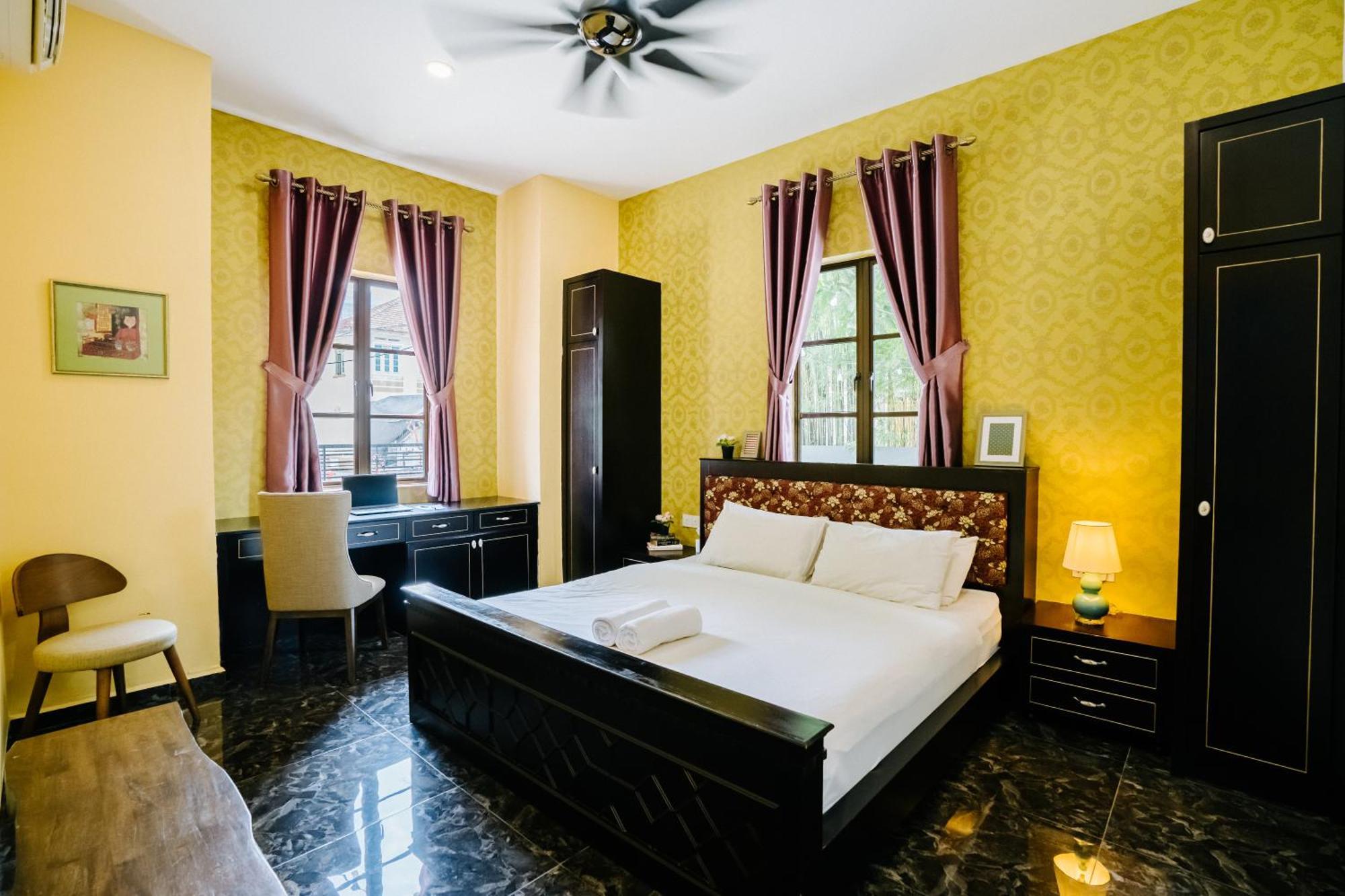 Wang's BnB 4 Bedrooms Villa George Town Exteriör bild